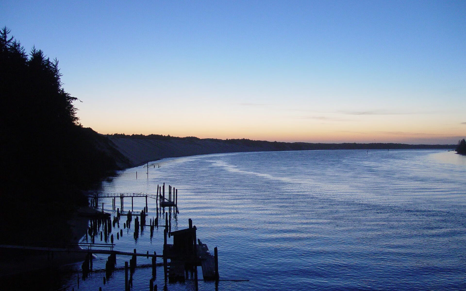开云体育在线入口-_极限飞盘大赛：空中飞舞的速度激情_，极限飞盘的正式比赛场地